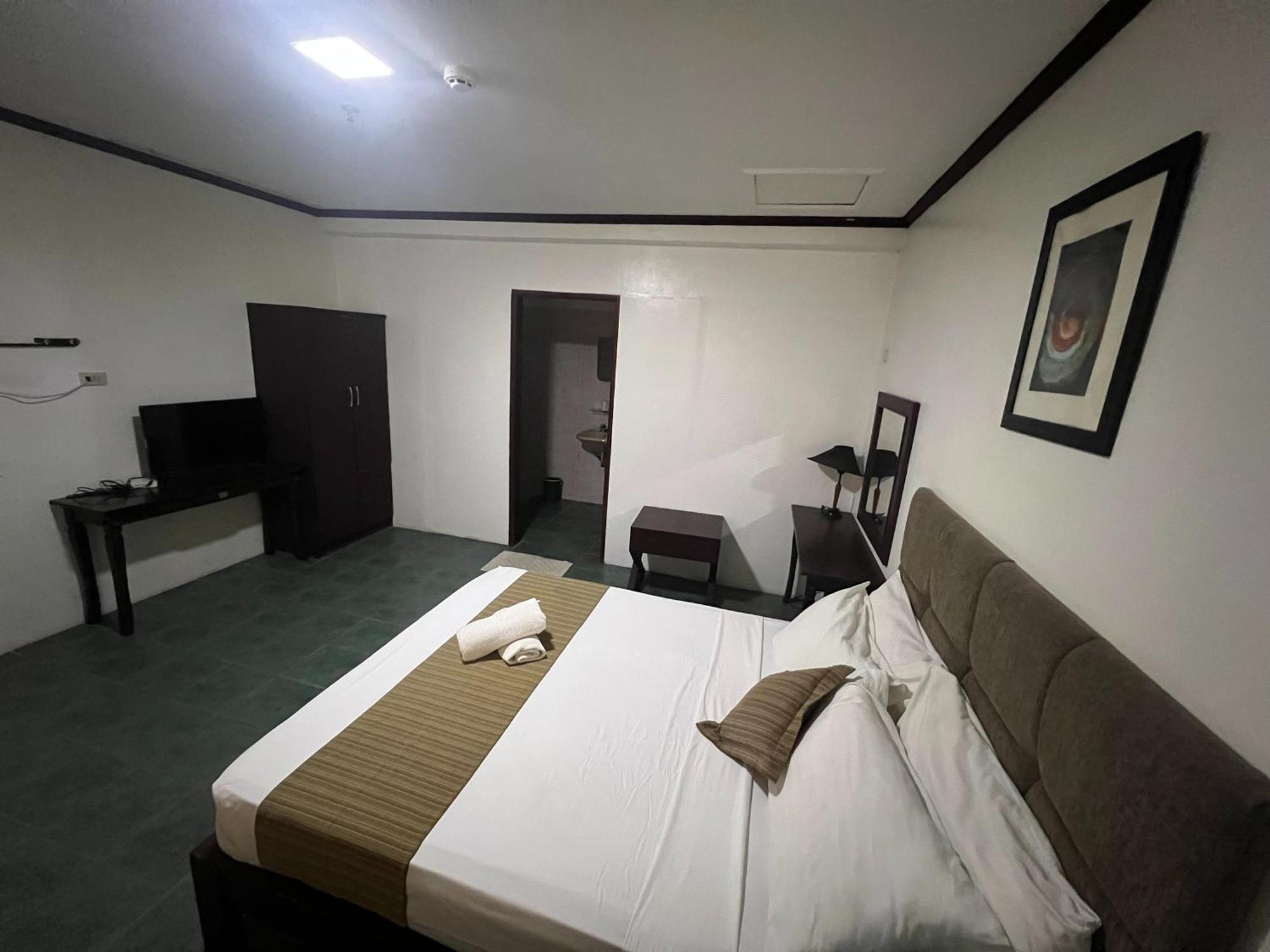Subiza Beach Resort Olongapo Eksteriør billede